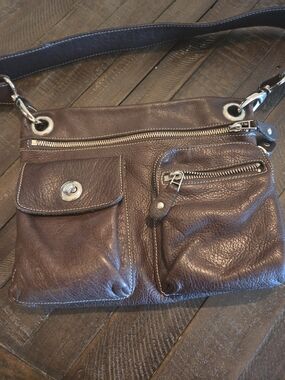 ROOTS Leather Crossbody Bag in Dark Brown